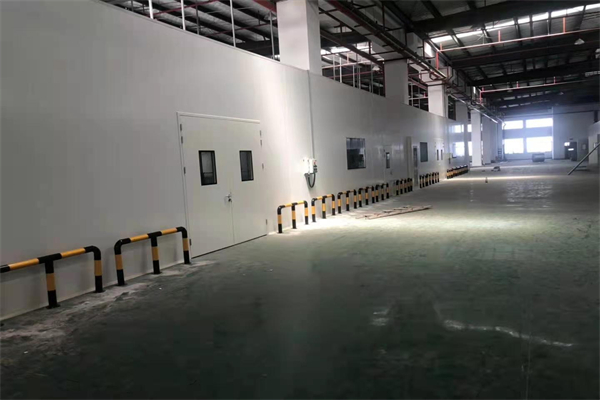 無(wú)塵噴烤漆房
